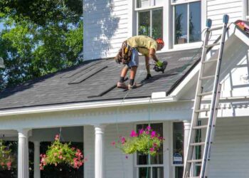 Roofing Maintenance: Avoid Costly Repairs 2025