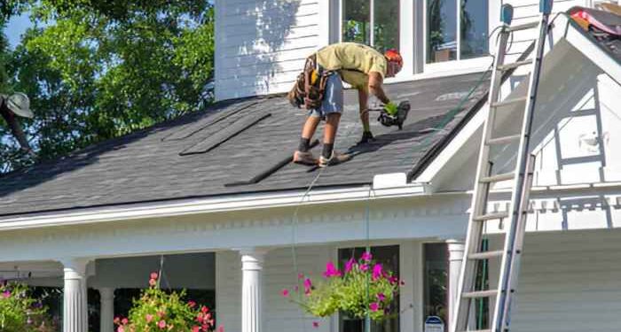 Roofing Maintenance: Avoid Costly Repairs 2025